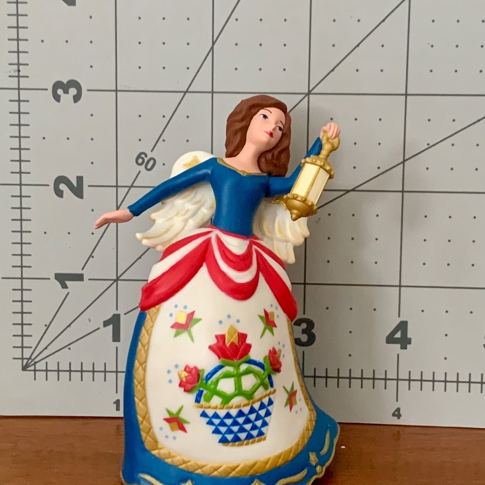 Hallmark Keepsake Angels Around the World 2014 - America NEW IN BOX - Picture 8 of 8